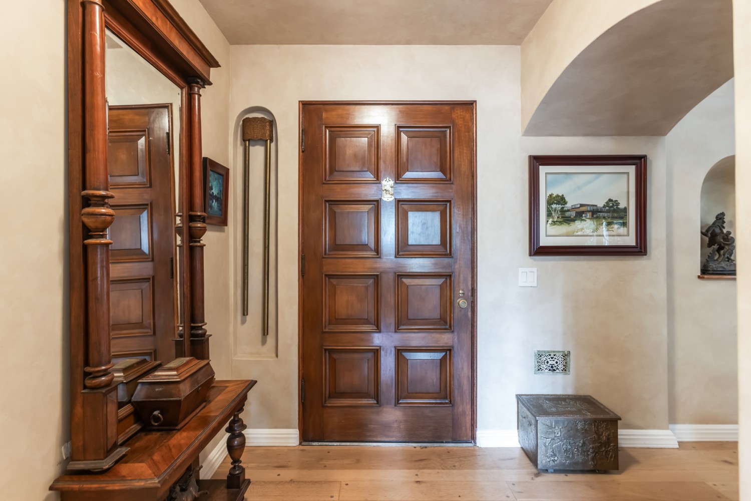 Elfyer - Long Beach, CA House - For Sale