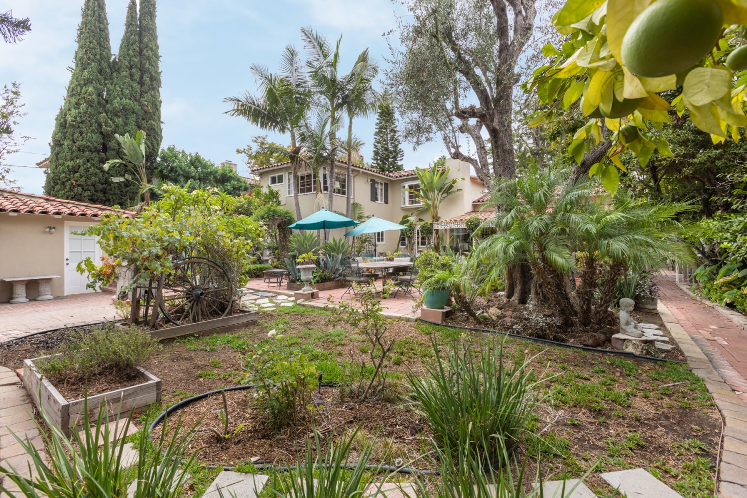 Elfyer - Long Beach, CA House - For Sale