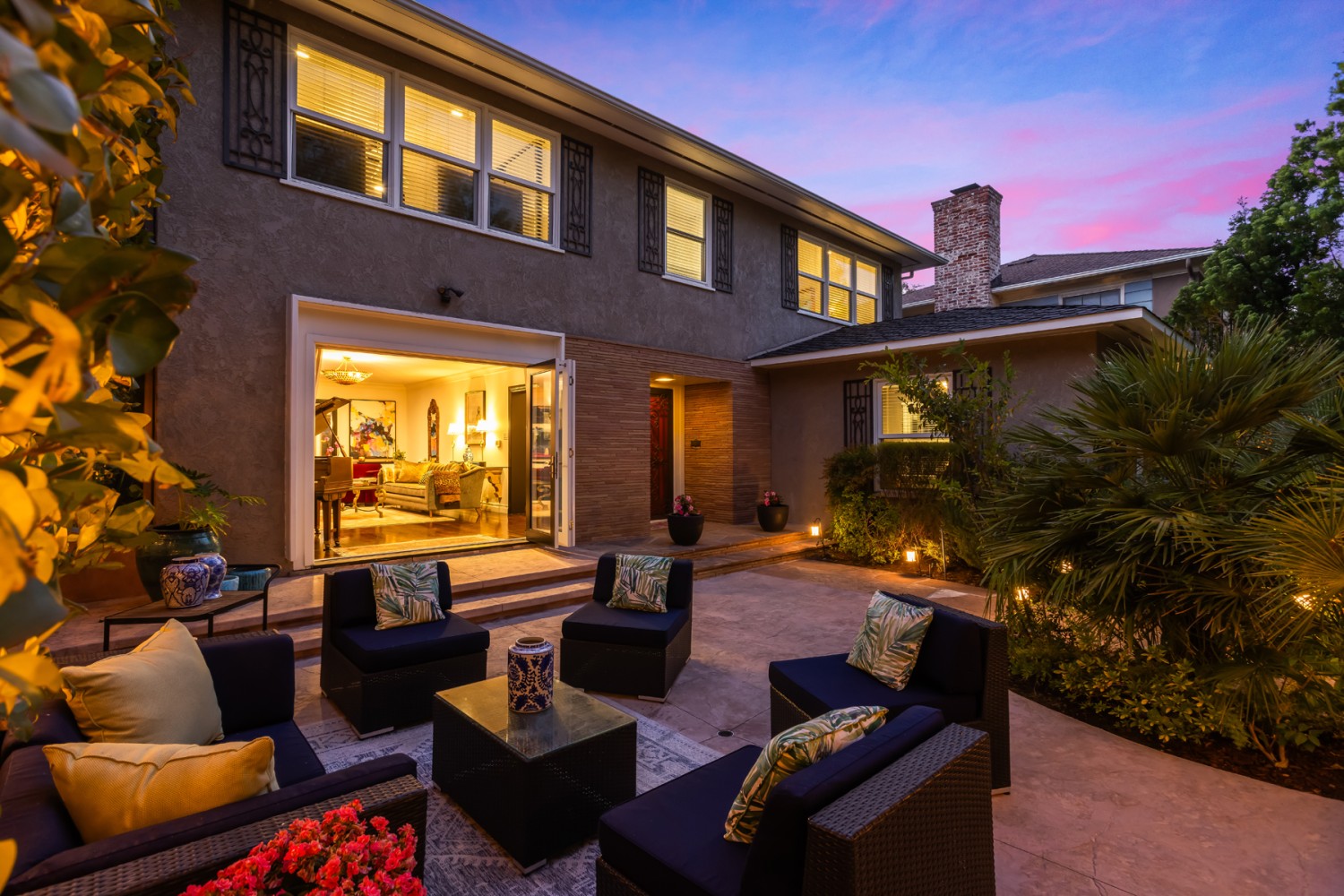 Elfyer - Long Beach, CA House - For Sale