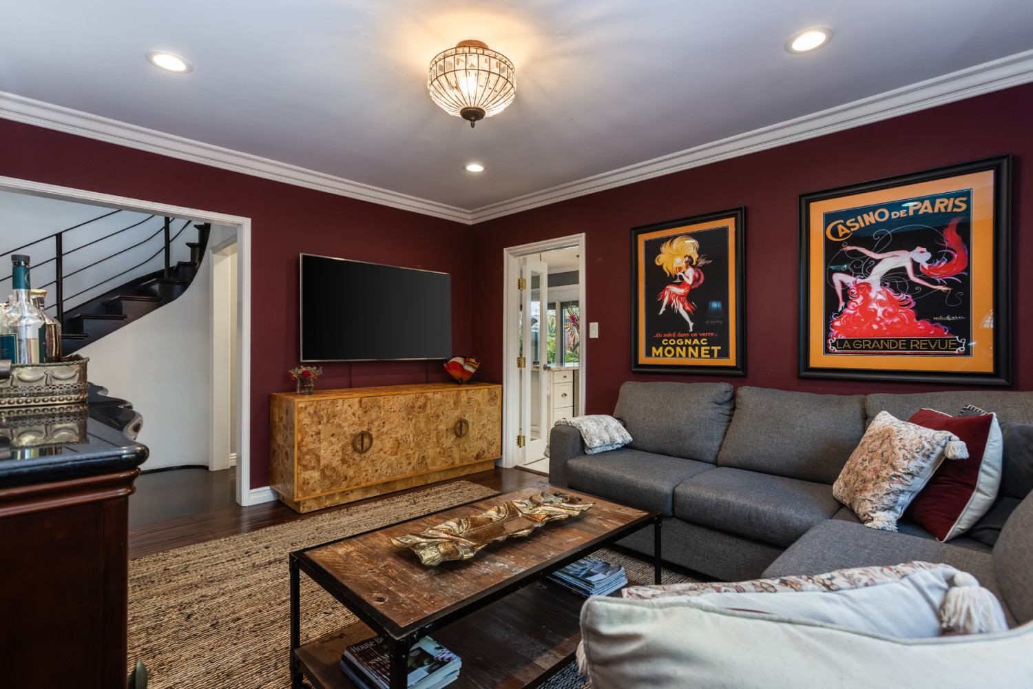 Elfyer - Long Beach, CA House - For Sale