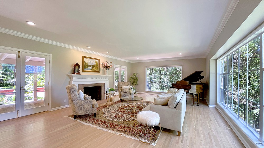 Elfyer - La Canada Flintridge, CA House - For Sale