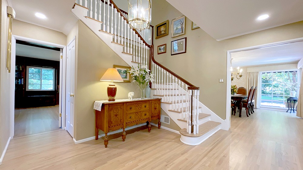 Elfyer - La Canada Flintridge, CA House - For Sale