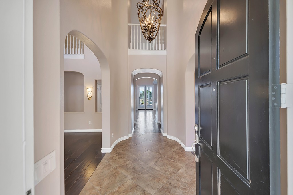 Elfyer - Stevenson Ranch, CA House - For Sale