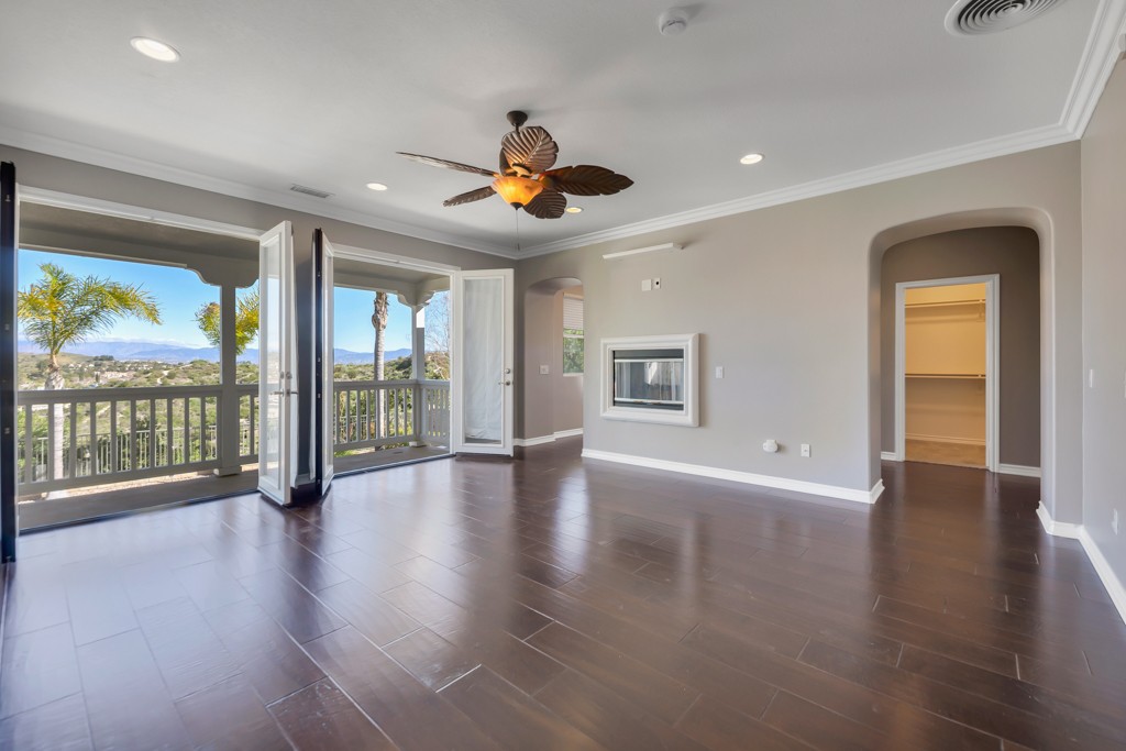 Elfyer - Stevenson Ranch, CA House - For Sale