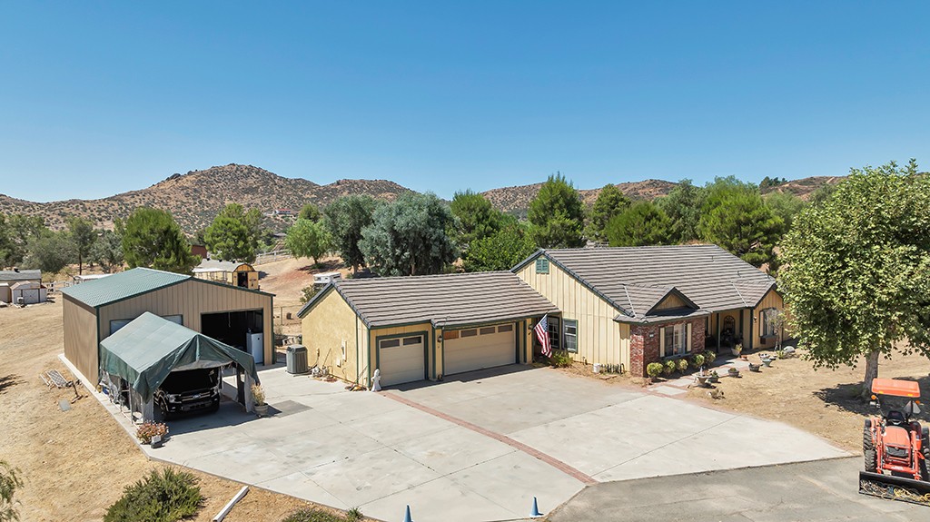 Elfyer - AGUA DULCE, CA House - For Sale