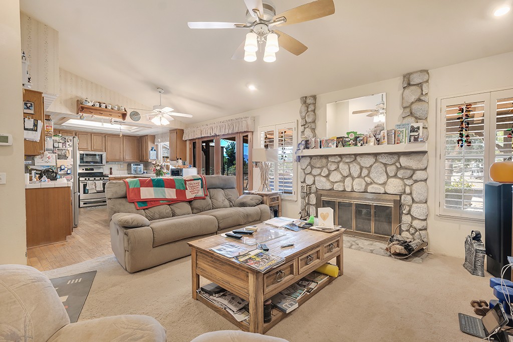 Elfyer - AGUA DULCE, CA House - For Sale