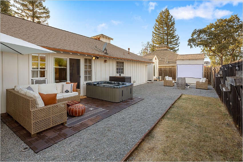Elfyer - Hopland, CA House - For Sale