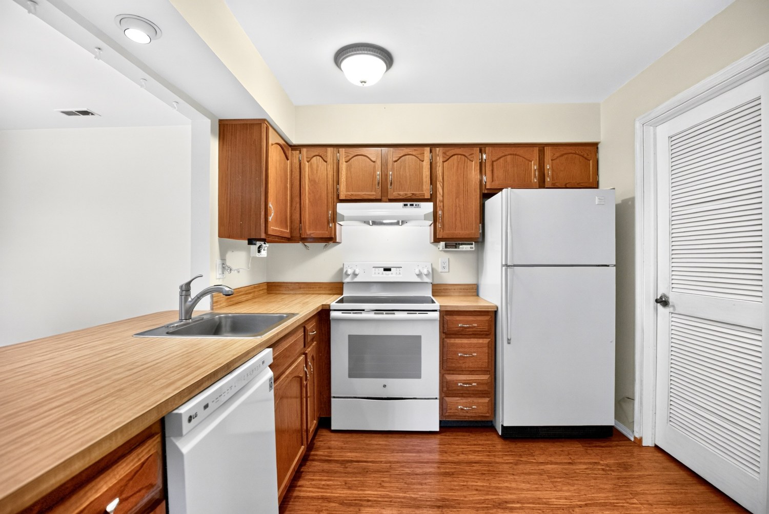 Elfyer - Mount Laurel, NJ House - For Sale