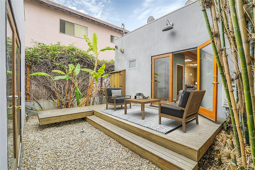 Elfyer - Los Angeles, CA House - For Sale