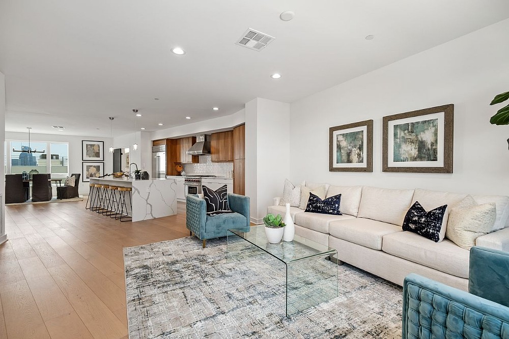 Elfyer - Los Angeles, CA House - For Sale