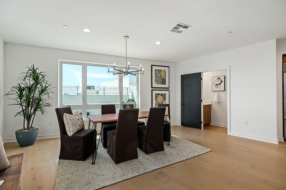 Elfyer - Los Angeles, CA House - For Sale