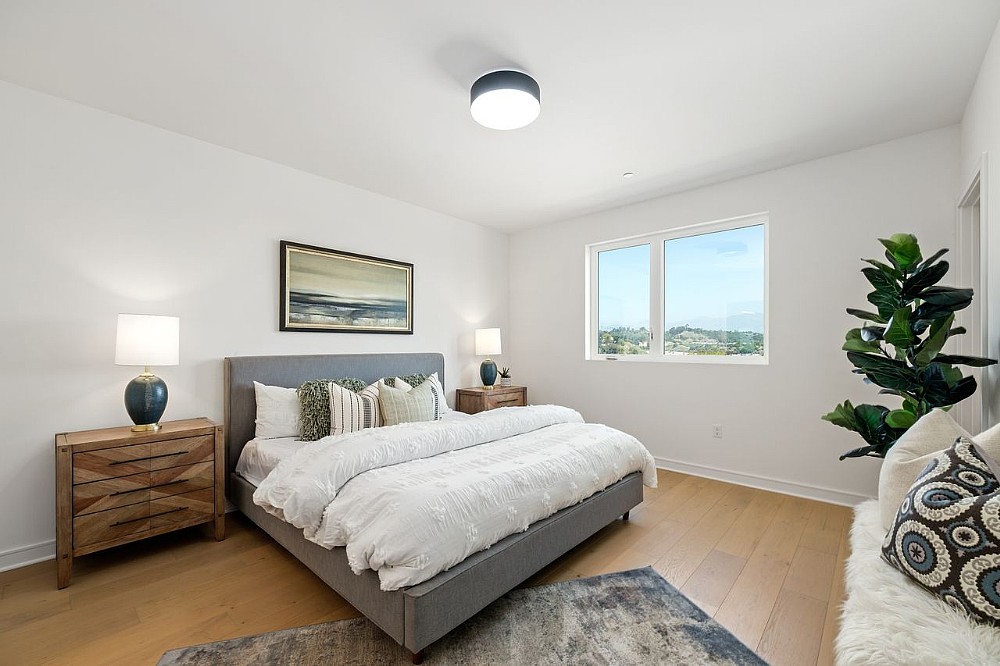 Elfyer - Los Angeles, CA House - For Sale