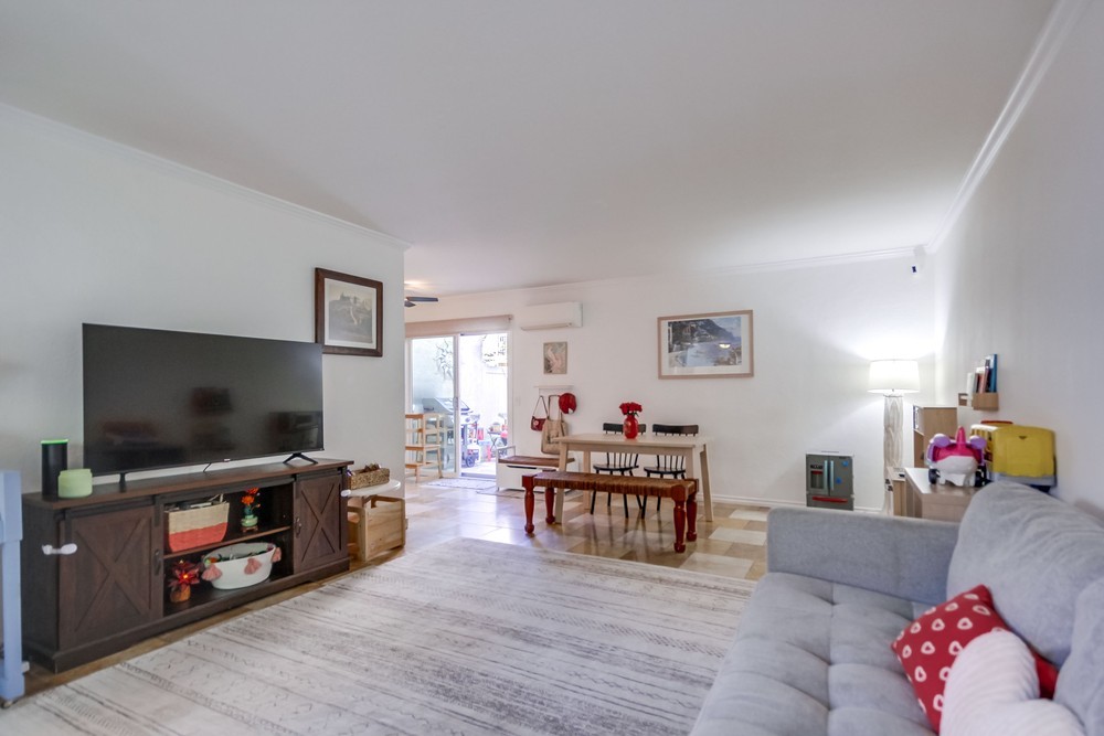 Elfyer - San Diego, CA House - For Sale