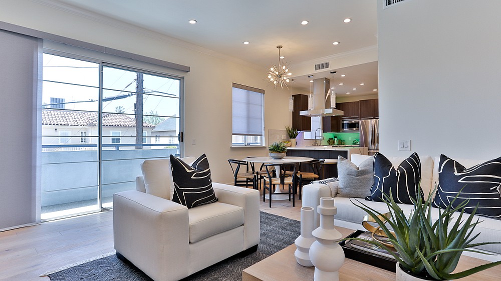 Elfyer - Los Angeles, CA House - For Sale