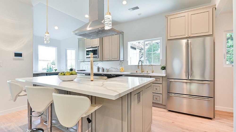 Elfyer - Los Angeles, CA House - For Sale