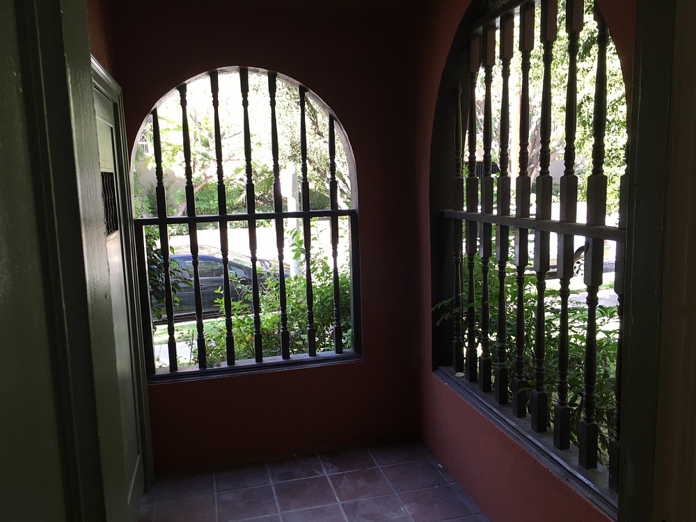 Elfyer - Los Angleles, CA House - For Sale