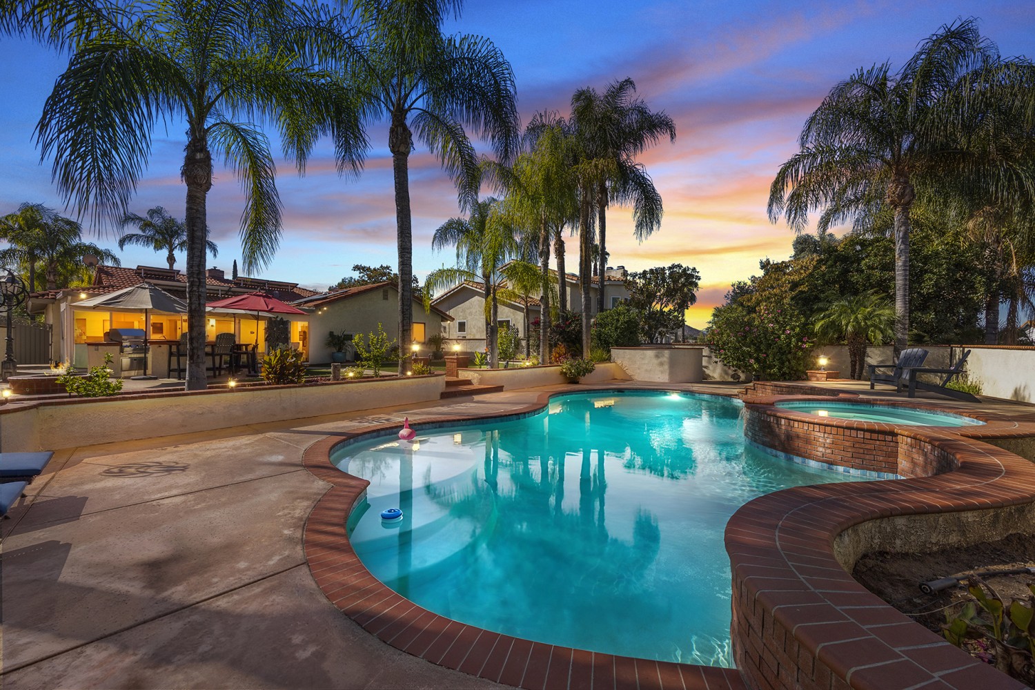 Elfyer - Canyon Lake, CA House - For Sale