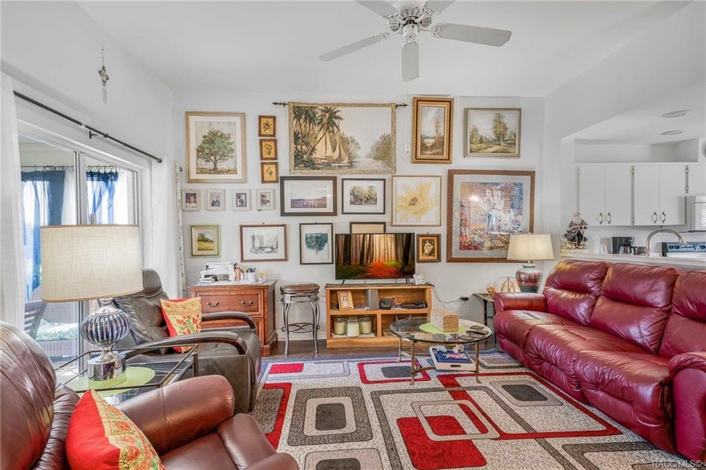 Elfyer - Beverly Hills, FL House - For Sale