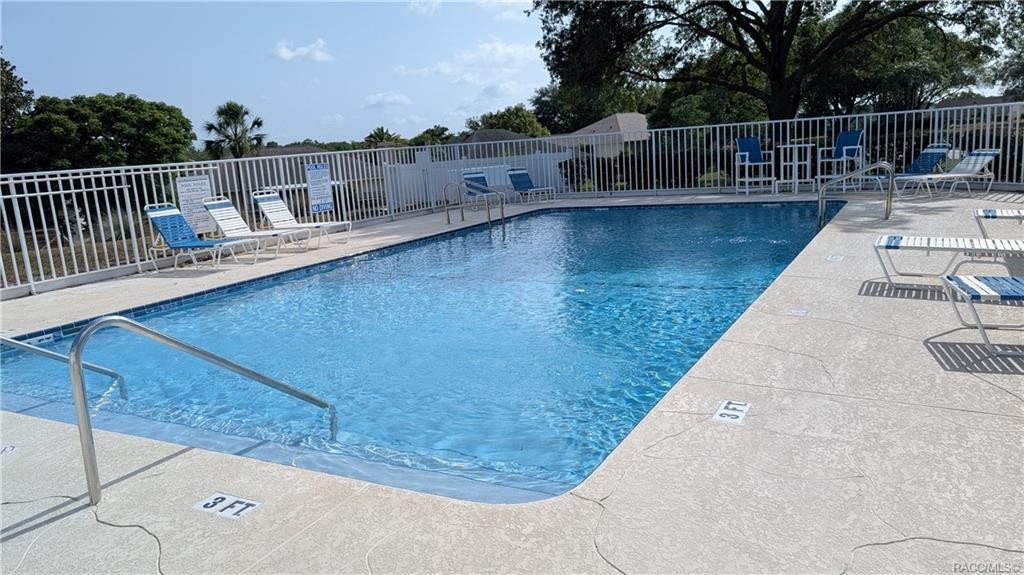 Elfyer - Beverly Hills, FL House - For Sale