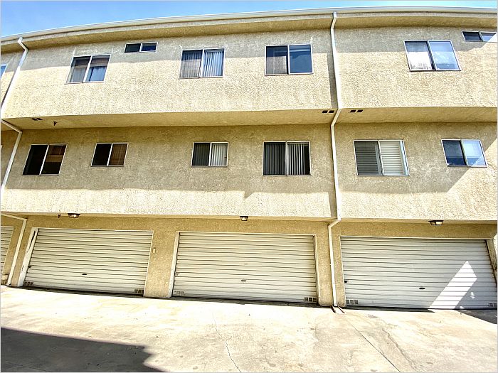 Elfyer - North Hollywood, CA House - For Sale