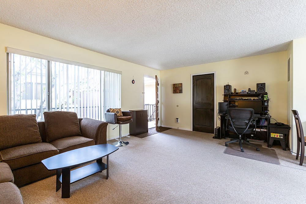 Elfyer - Los Angeles, CA House - For Sale