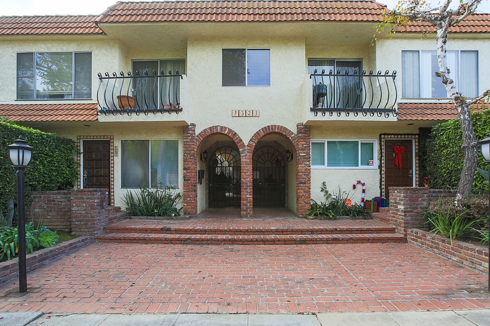 Elfyer - Los Angeles, CA House - For Sale