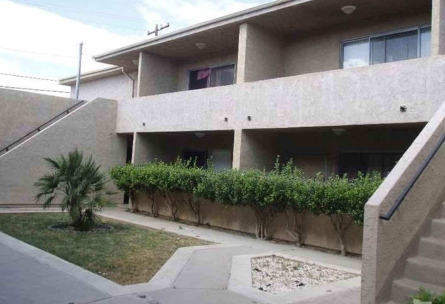 Elfyer - Palmdale, CA House - For Sale