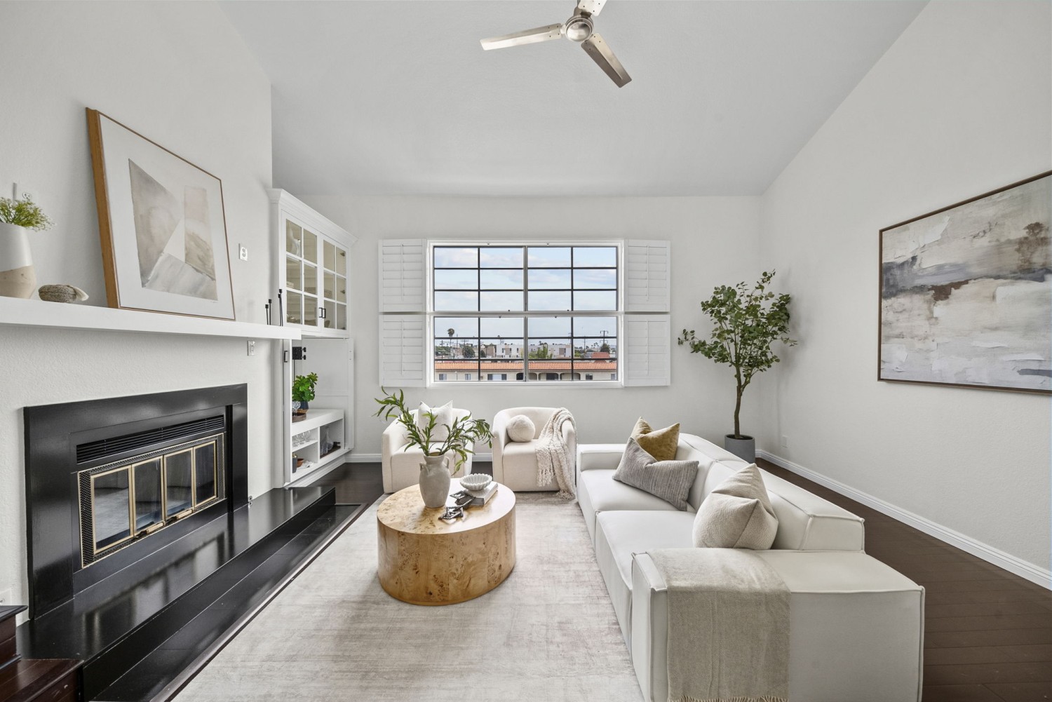 Elfyer - Los Angeles, CA House - For Sale