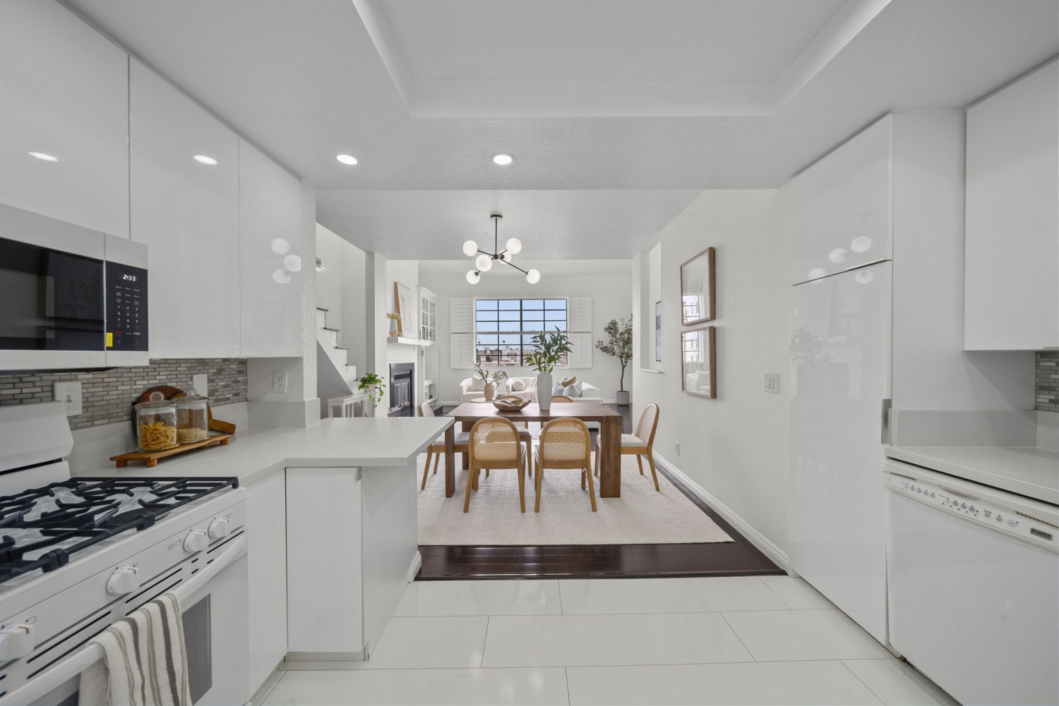 Elfyer - Los Angeles, CA House - For Sale
