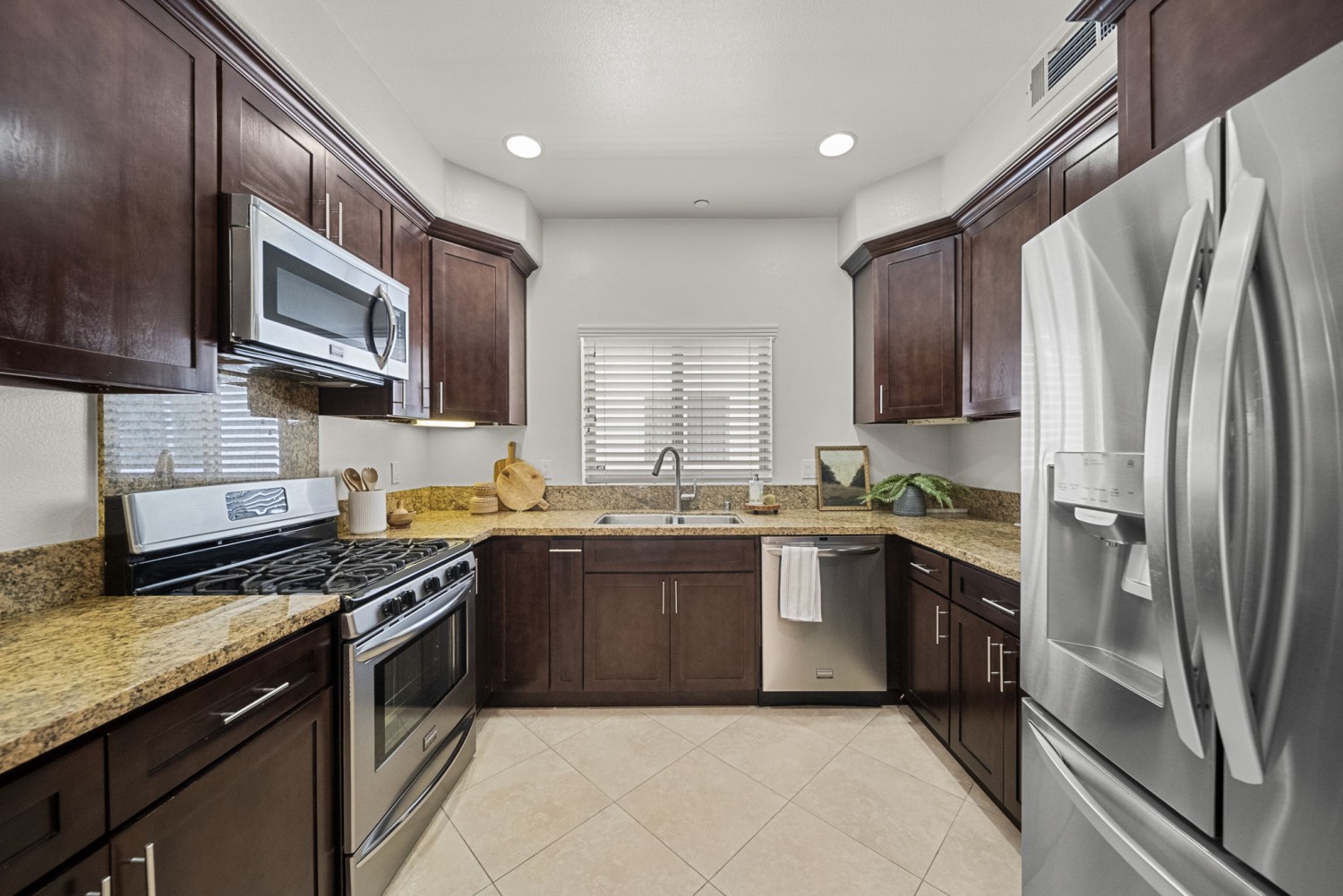 Elfyer - North Hollywood, CA House - For Sale