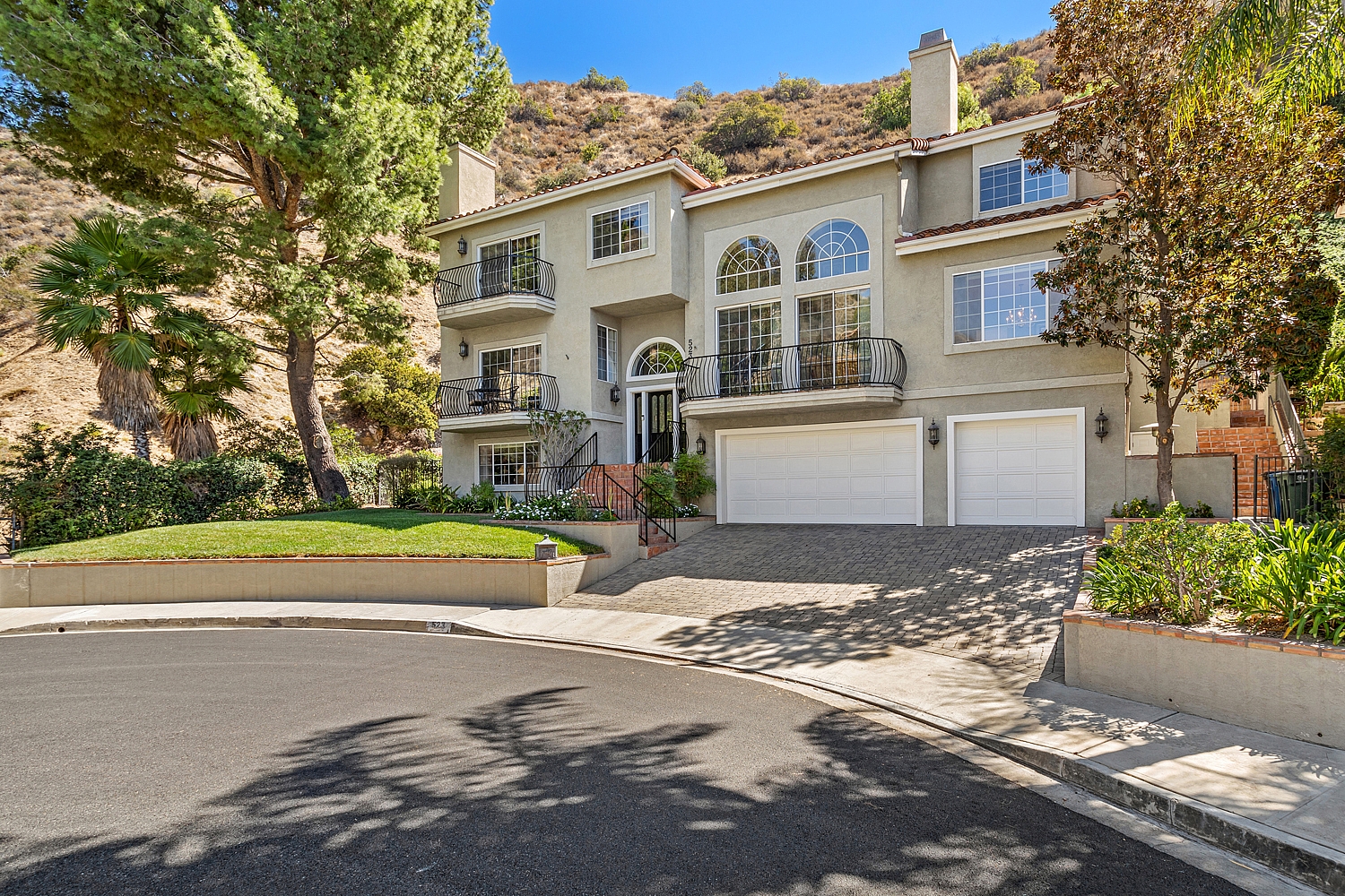 Elfyer - Burbank, CA House - For Sale