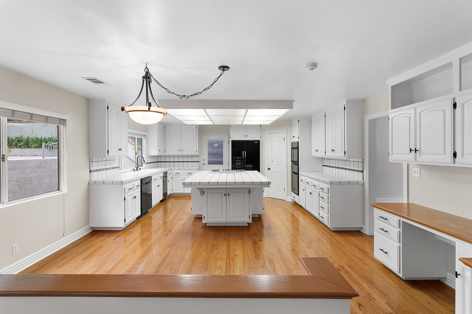 Elfyer - Burbank, CA House - For Sale