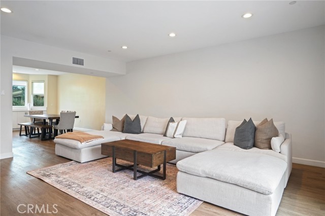 Elfyer - Thousand Oaks, CA House - For Sale