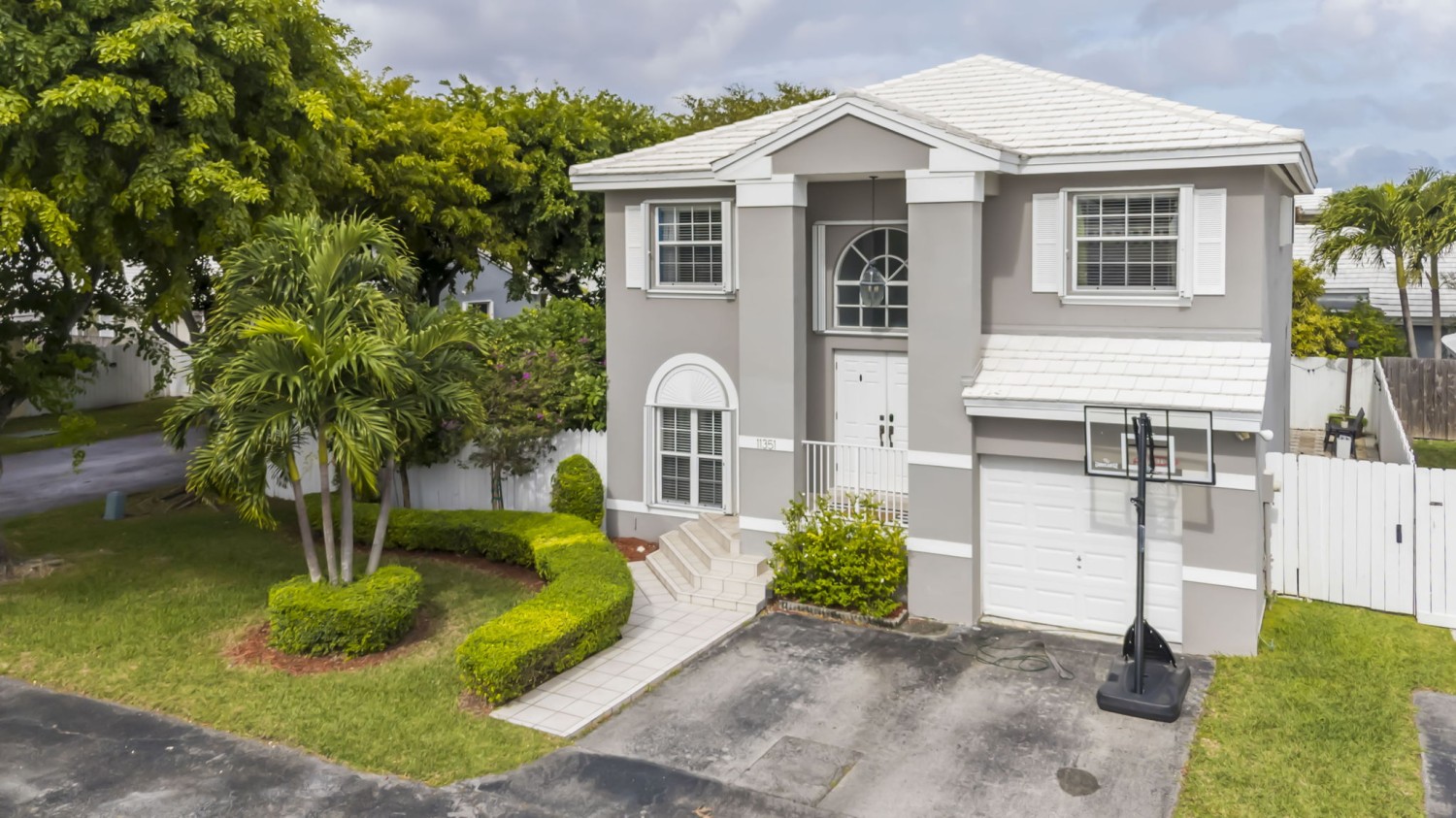 Elfyer - Miami, FL House - For Sale