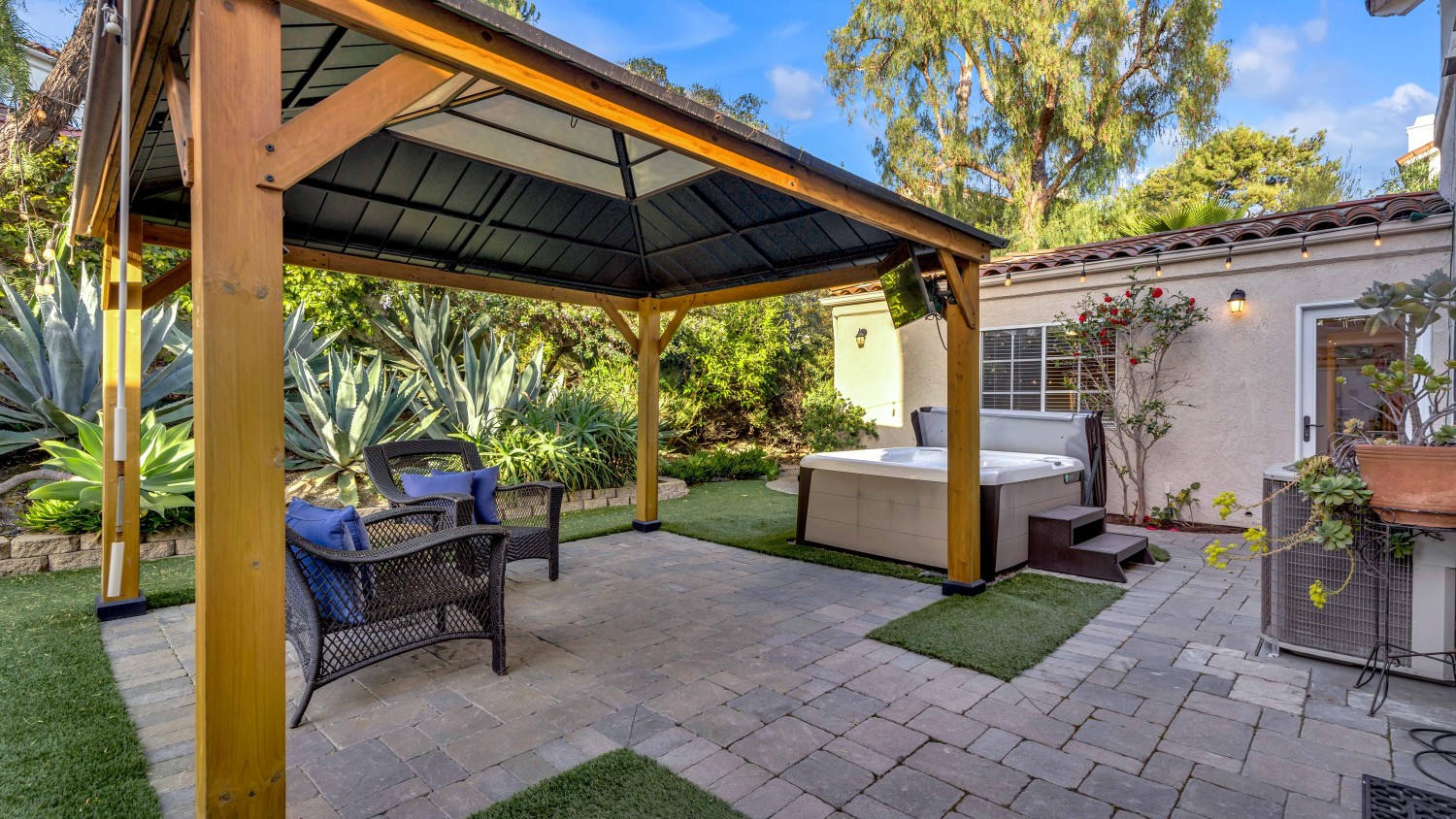 Elfyer - San Juan Capistrano, CA House - For Sale