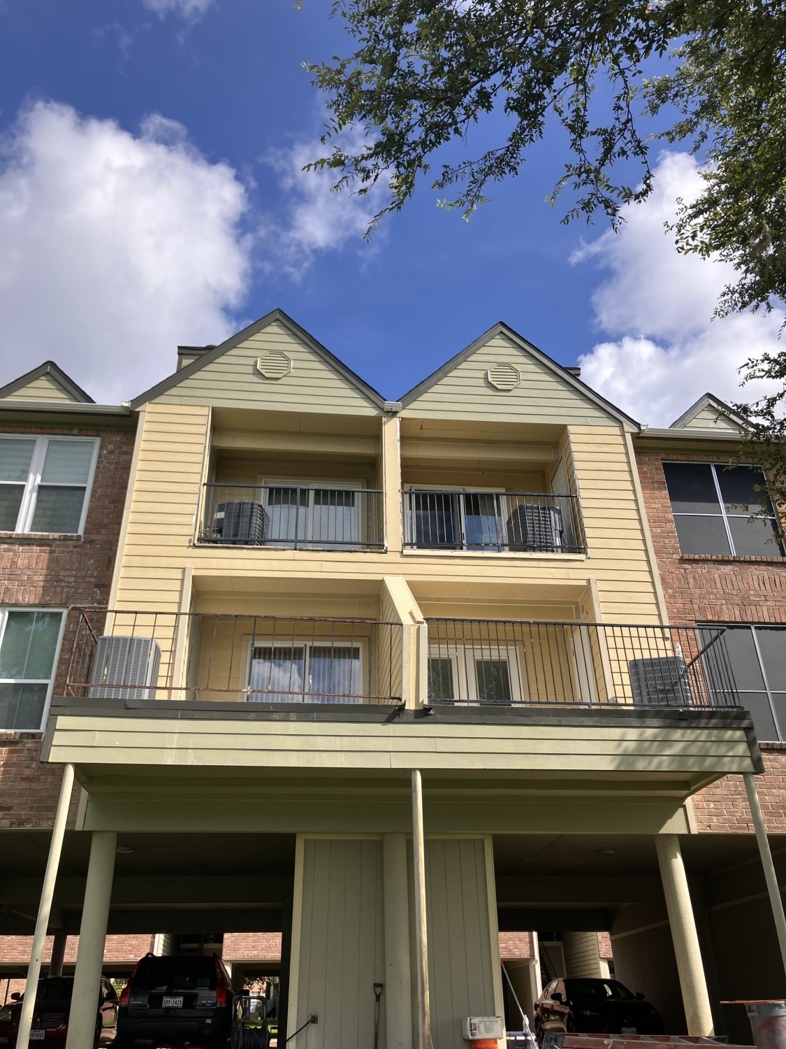 Elfyer - Webster, TX House - For Sale