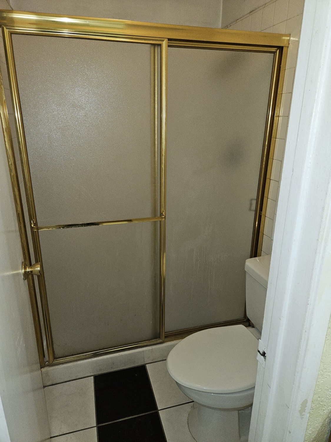 Elfyer - Carson, CA House - For Sale