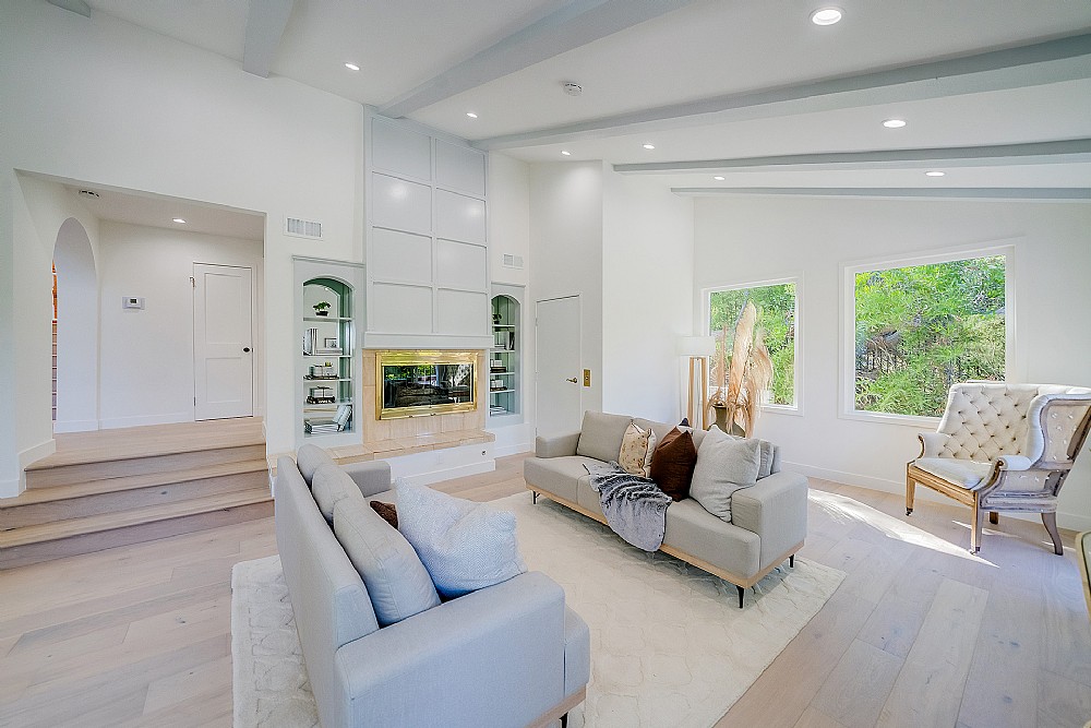 Elfyer - Tarzana, CA House - For Sale