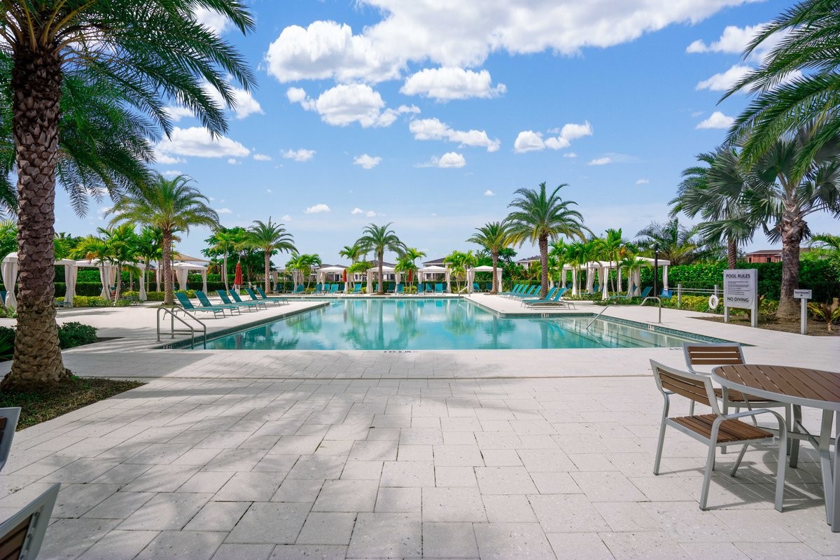Elfyer - Palm Beach Gardens, FL House - For Sale