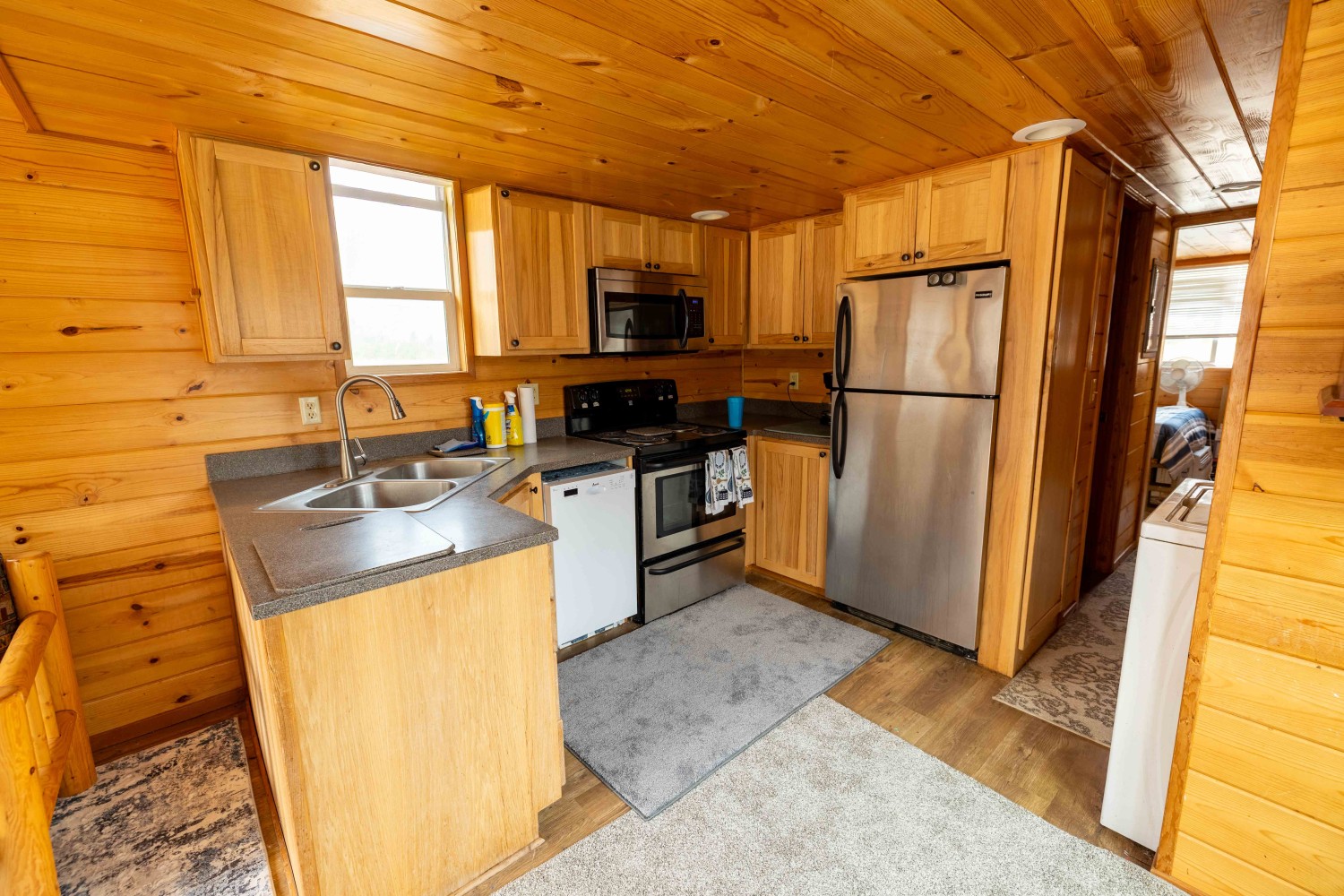 Elfyer - Pateros, WA House - For Sale