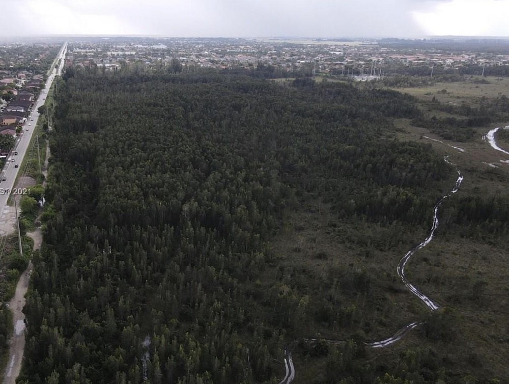 Elfyer - Miami, FL House - For Sale