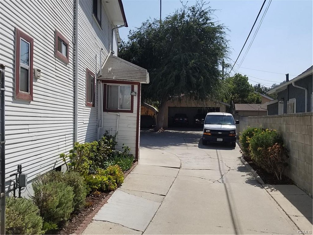 Elfyer - Los Angeles, CA House - For Sale