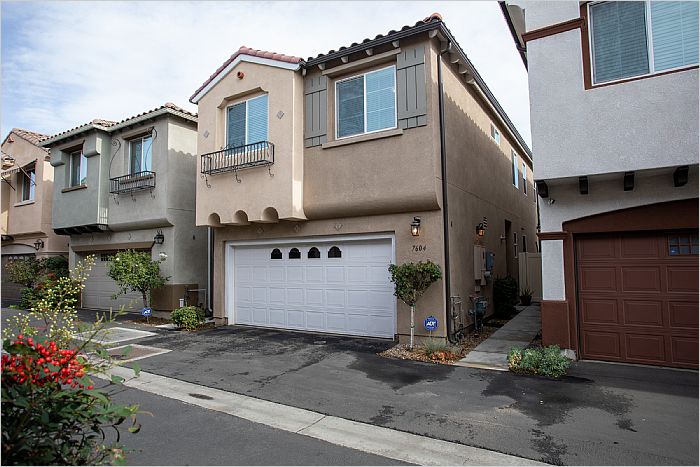 Elfyer - Van Nuys, CA House - For Sale