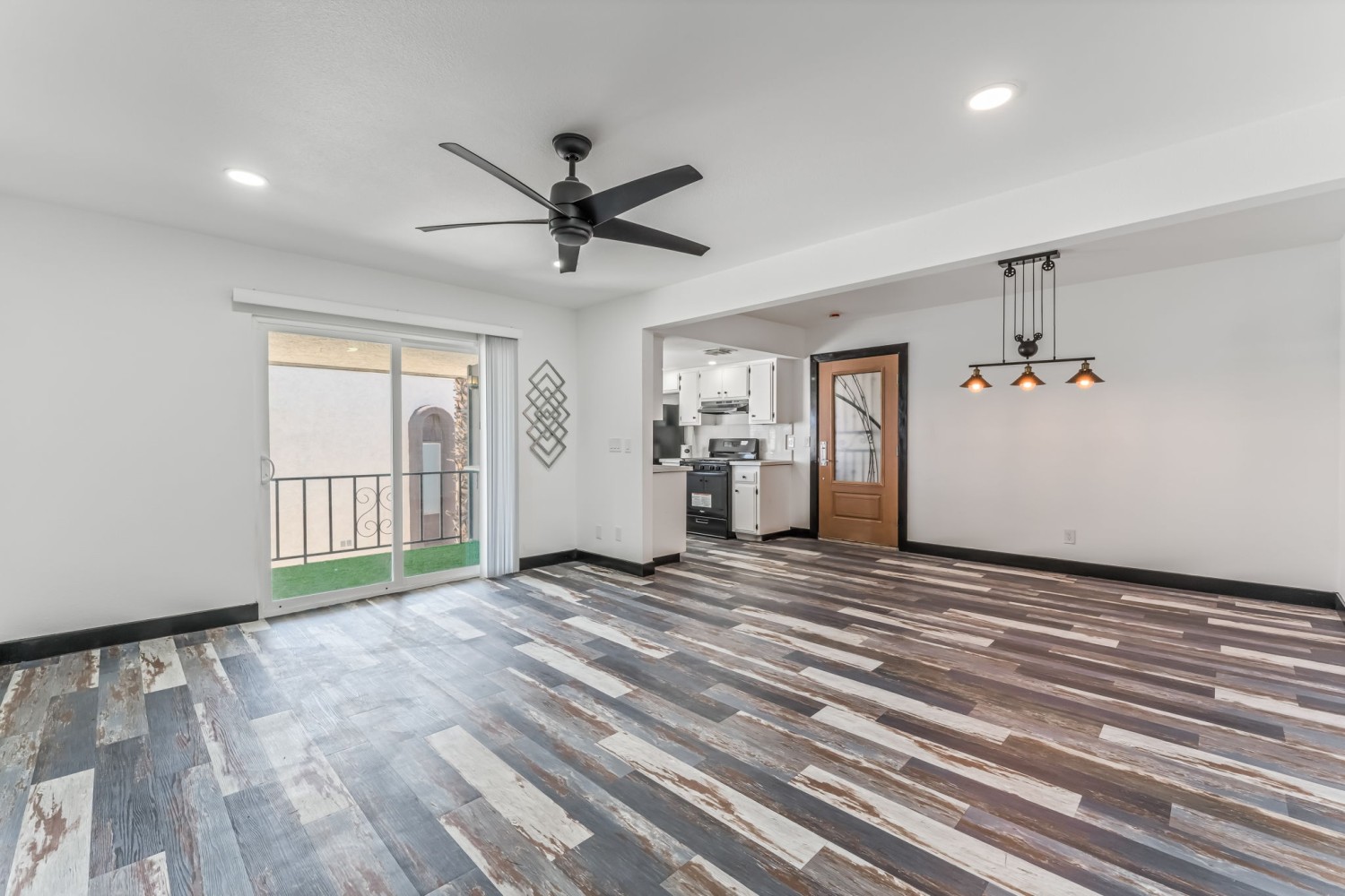 Elfyer - Las Vegas, NV House - For Sale