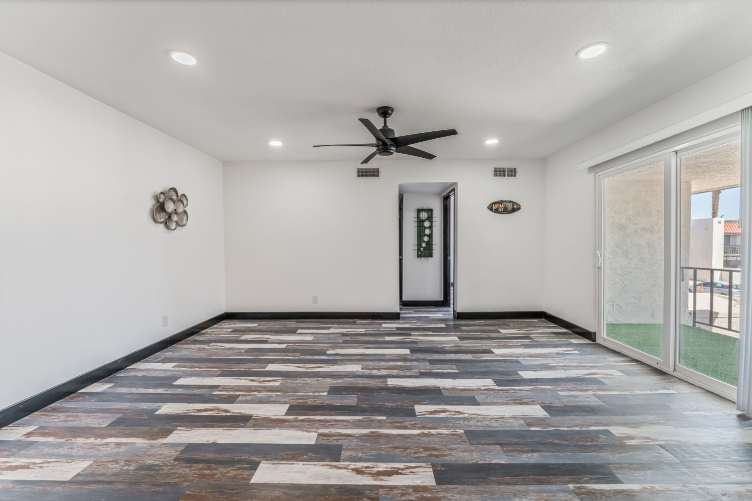 Elfyer - Las Vegas, NV House - For Sale