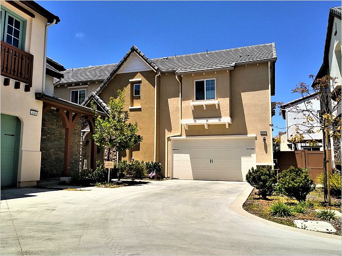 Elfyer - Oxnard, CA House - For Sale