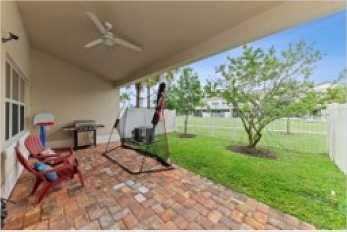 Elfyer - Royal Palm Beach, FL House - For Sale