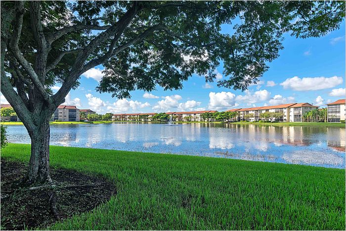 Elfyer - Pembroke Pines, FL House - For Sale