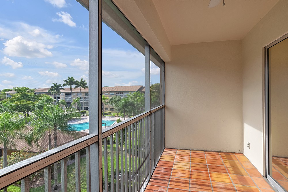 Elfyer - Pembroke Pines, FL House - For Sale