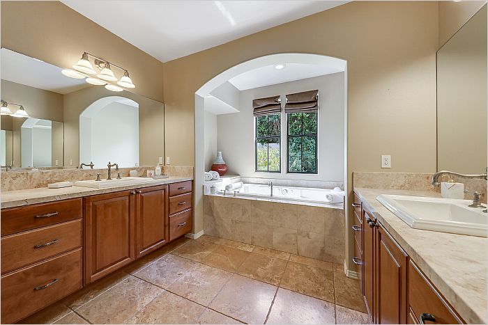 Elfyer - La Quinta, CA House - For Sale